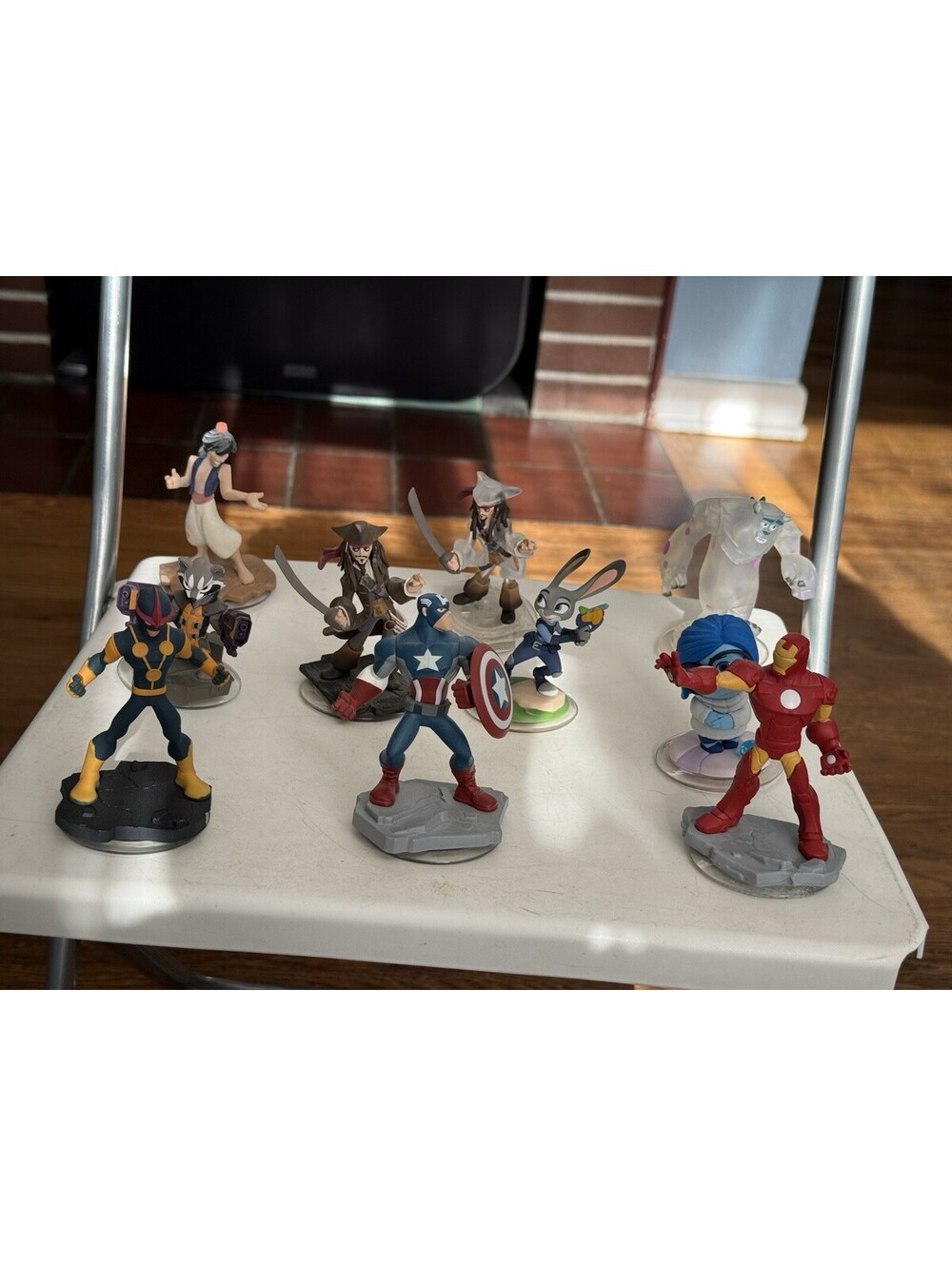 * Disney Infinity 1.0  2.0 3.0 , Figurines Lot Of 10 , Good Condition